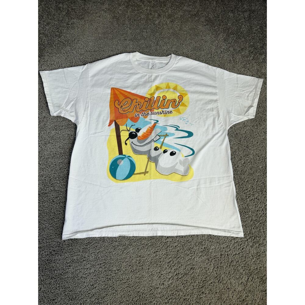 Disneyland Shirt Mens XL White Olaf Chillin' In The Sunshine Graphic Crew Neck